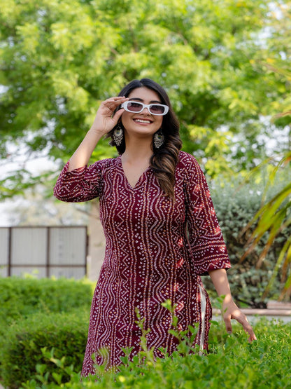 Maroon Printed Straight Kurta With Three Quarter Sleeves