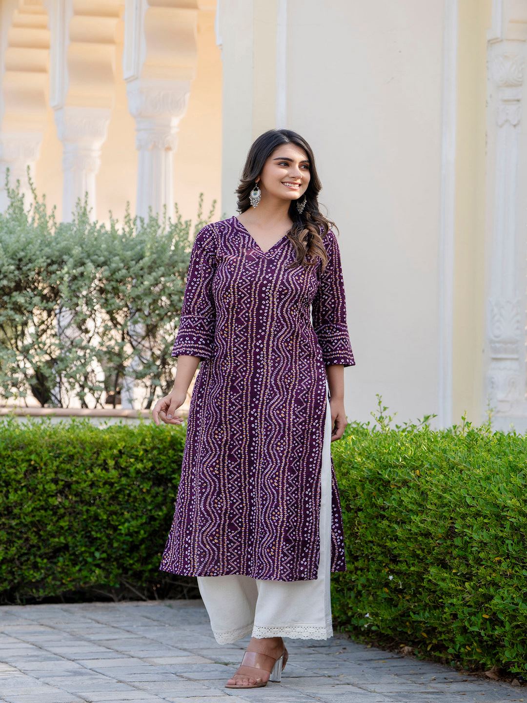 Purple Printed Straight Kurta With Three Quarter Sleeves