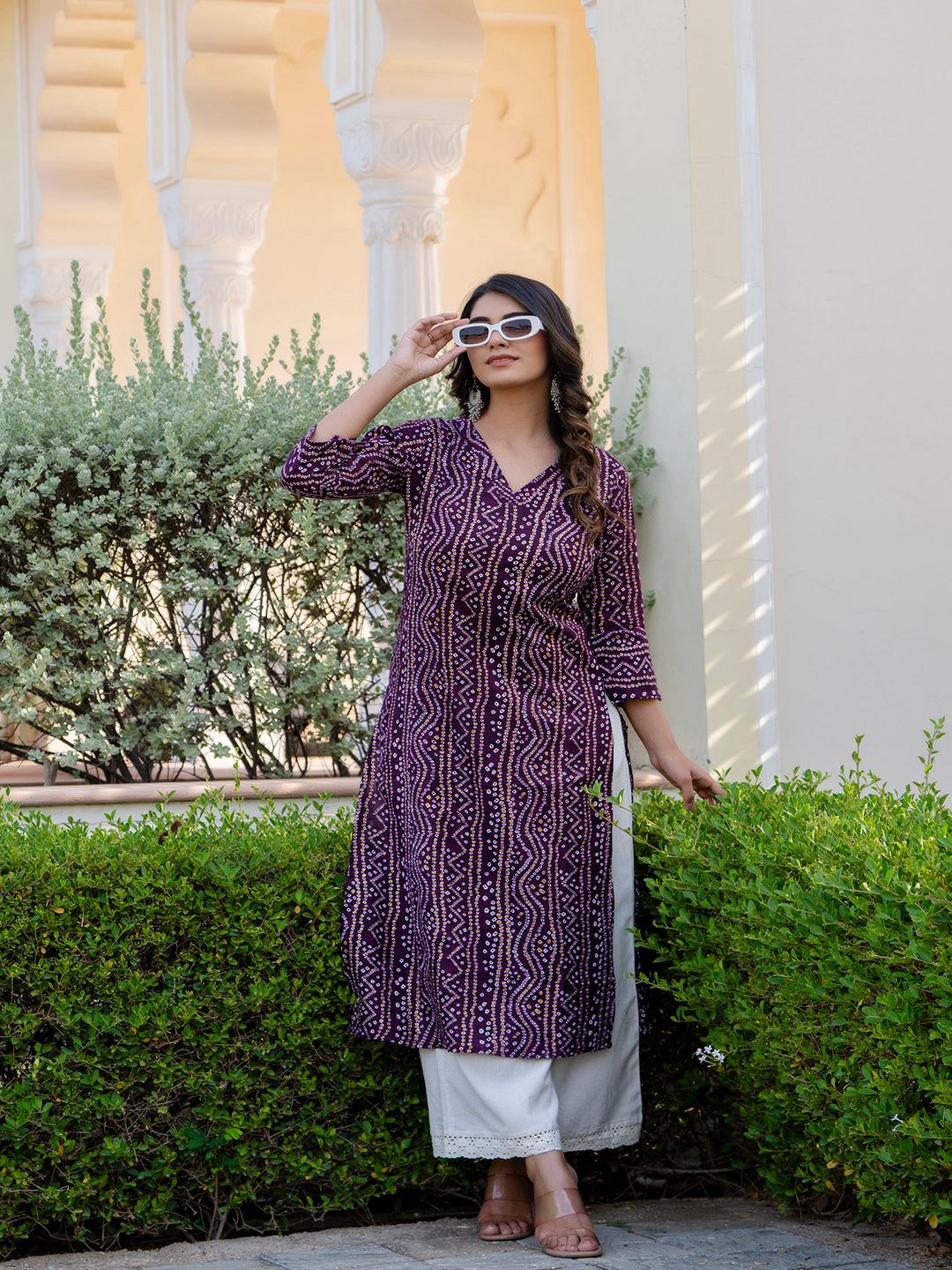 Purple Printed Straight Kurta With Three Quarter Sleeves
