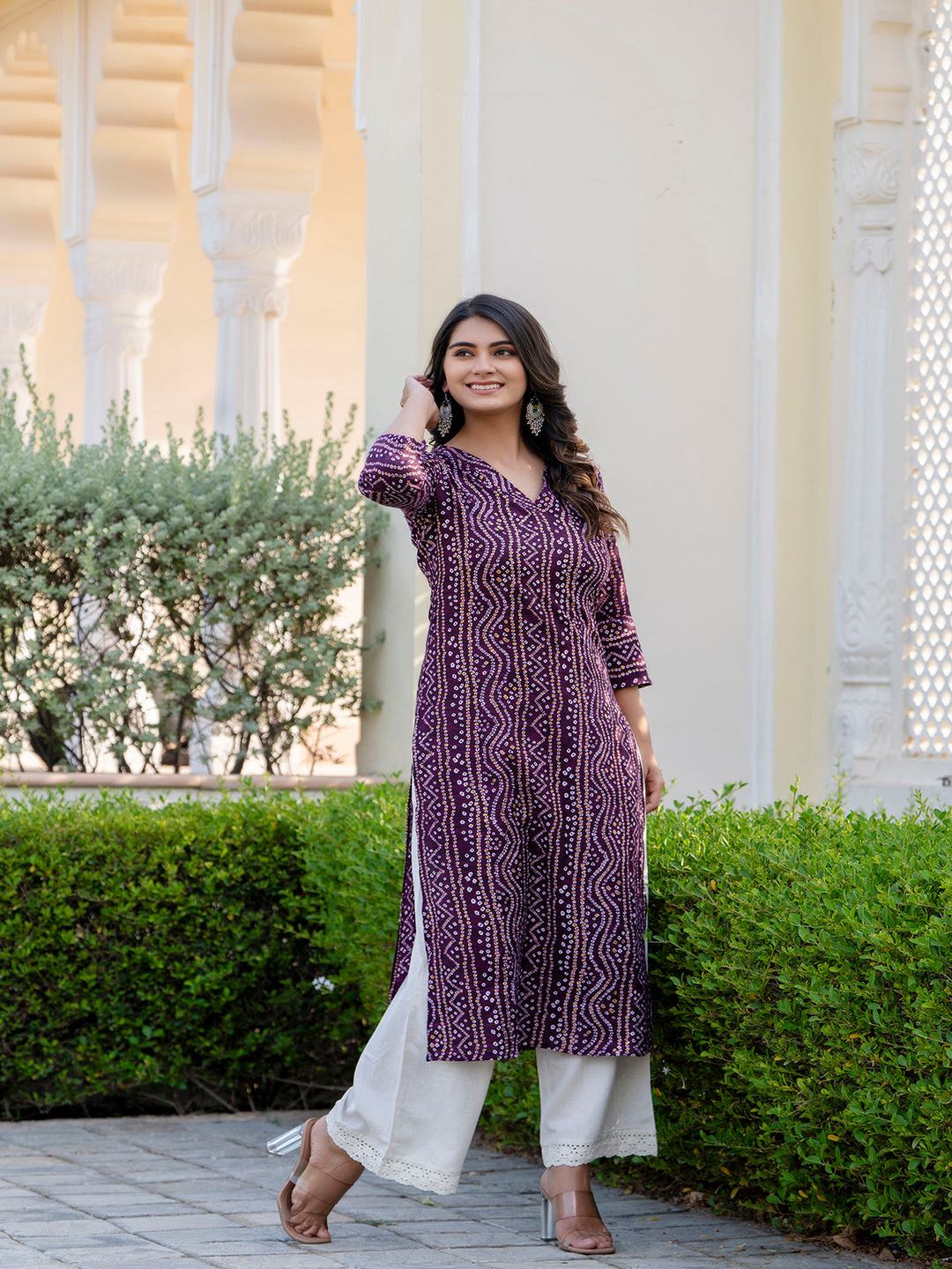 Purple Printed Straight Kurta With Three Quarter Sleeves