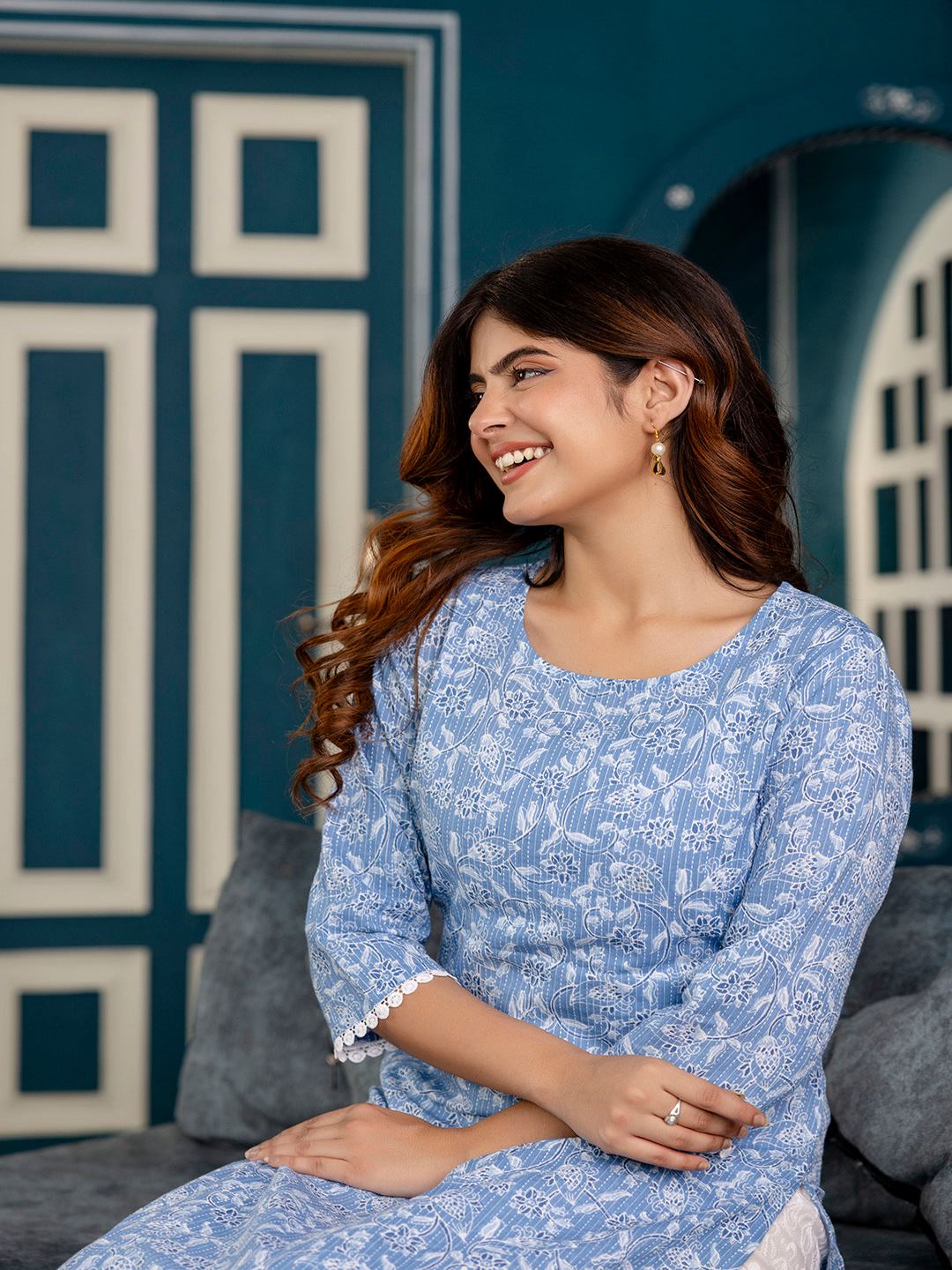 Blue Printed Straight Kurta With Three Quarter Sleeves