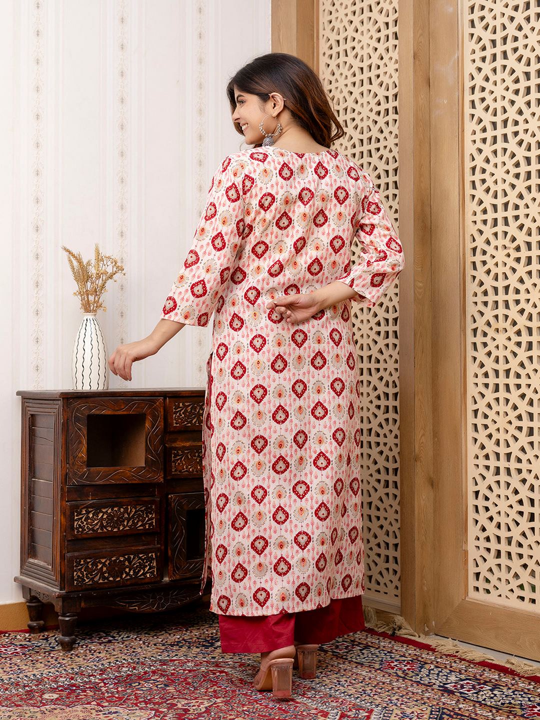 Maroon And Off White Printed Straight Kurta