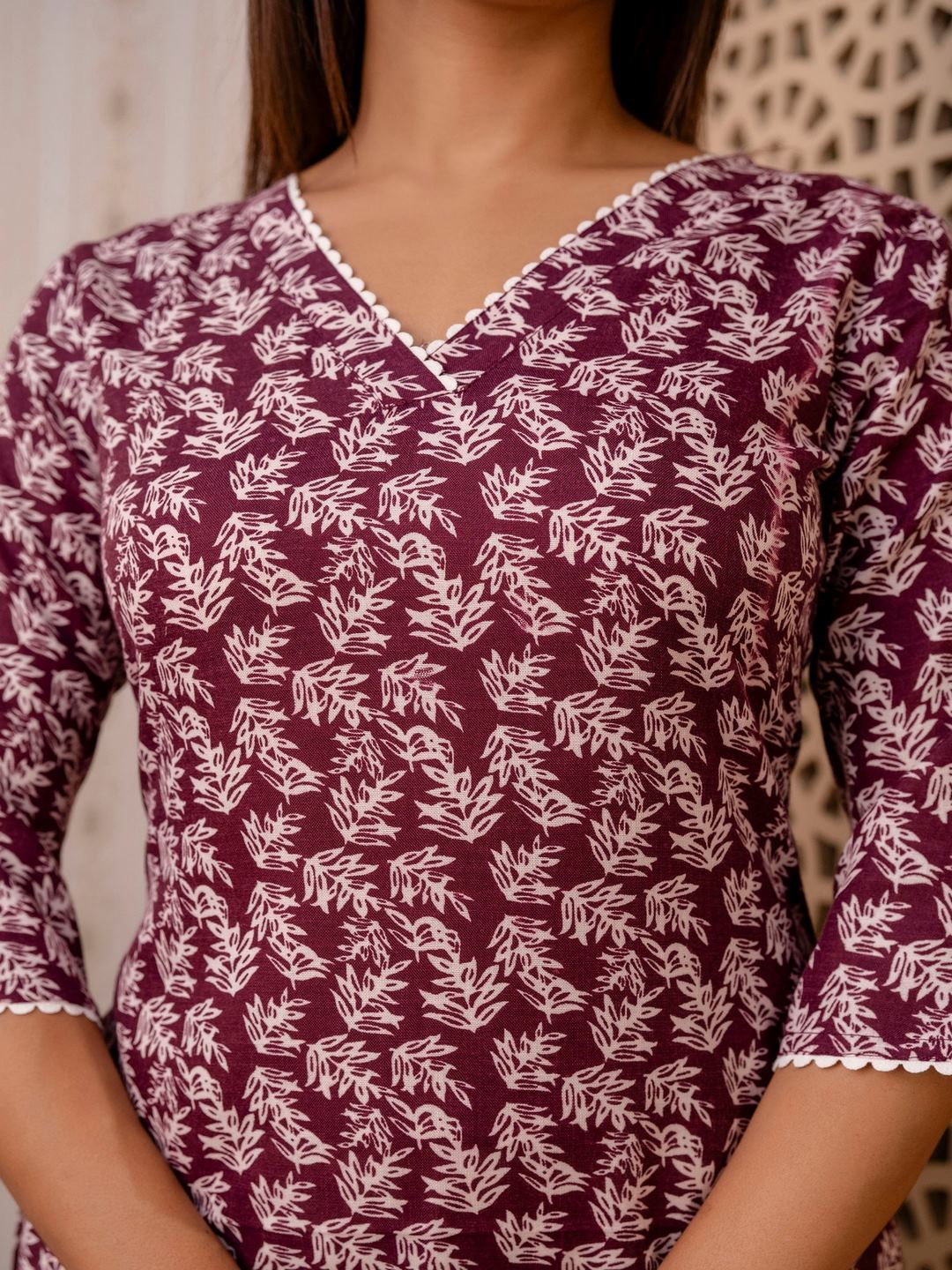 Purple Printed Straight Kurta With Three Quarter Sleeves