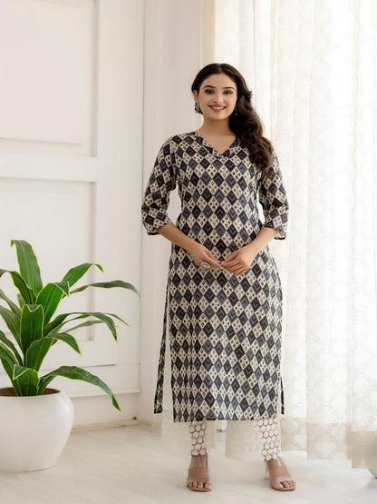 Grey Printed Straight Kurta With Three Quarter Sleeves