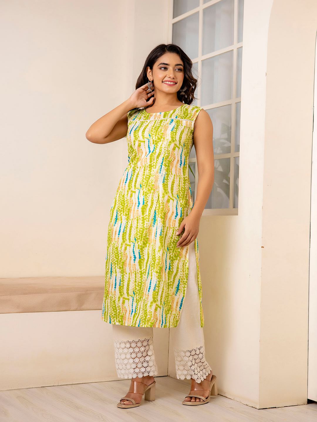 Green Printed Straight Sleeveless Kurta