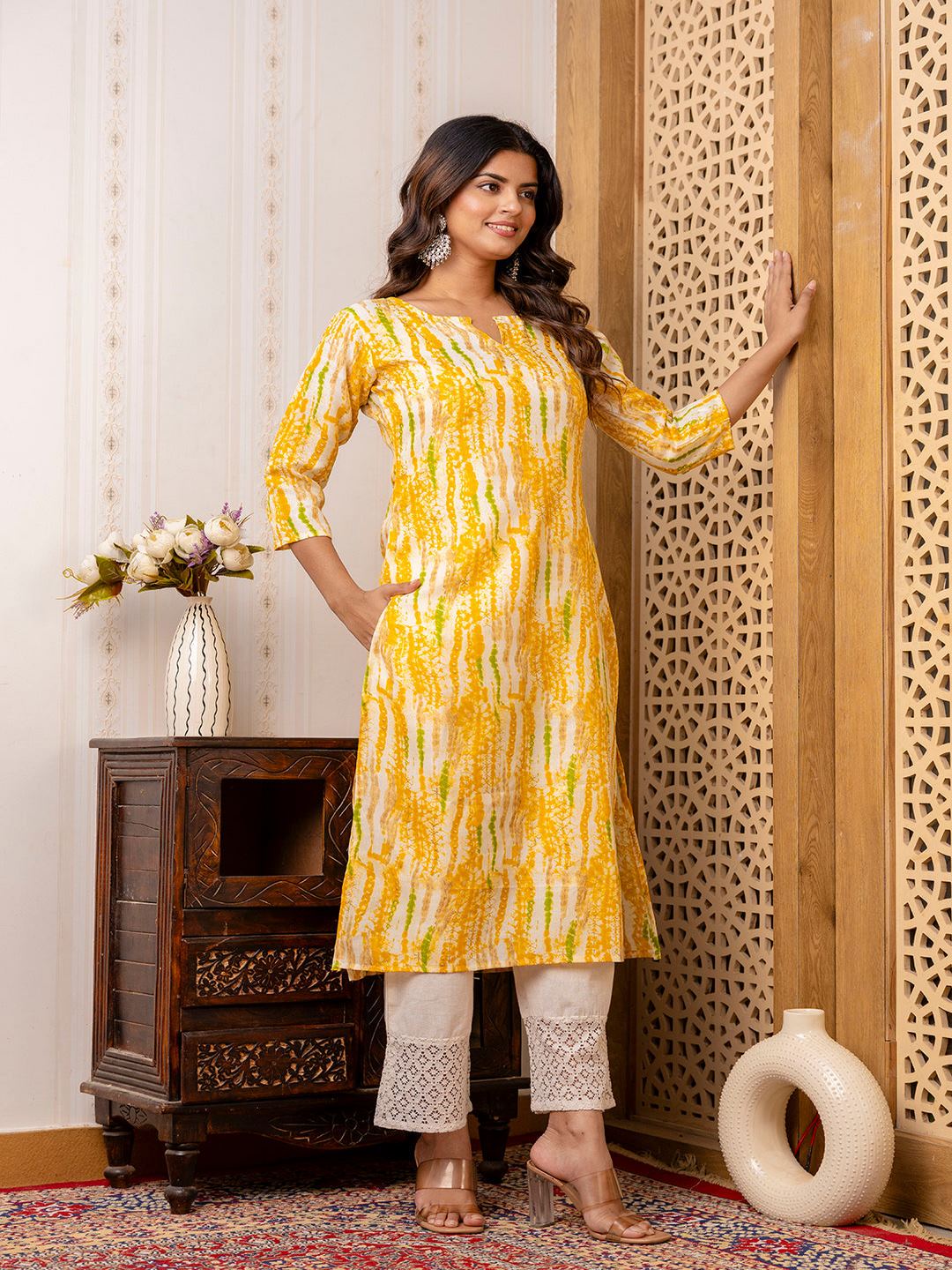 Yellow Printed Straight Kurta With Three Quarter Sleeves