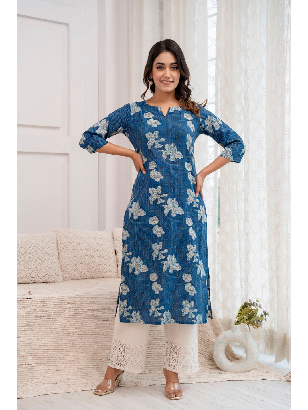 Blue Printed Straight Kurta with Three Quarter Sleeves