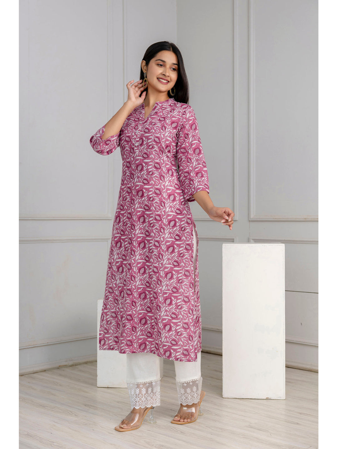 Mauve Printed Straight Kurta With Three Quarter Sleeves