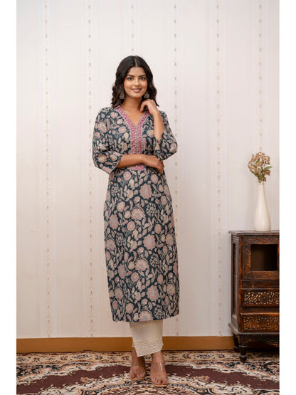 Green Printed Straight Kurta with Three Quarter Sleeves
