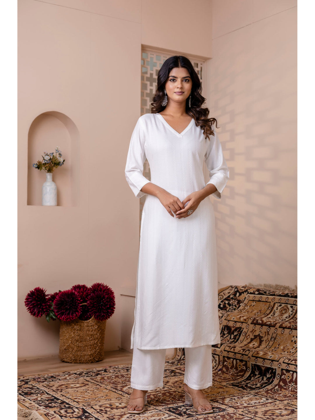 White Solid Straight Kurta with Three Quarter Sleeves