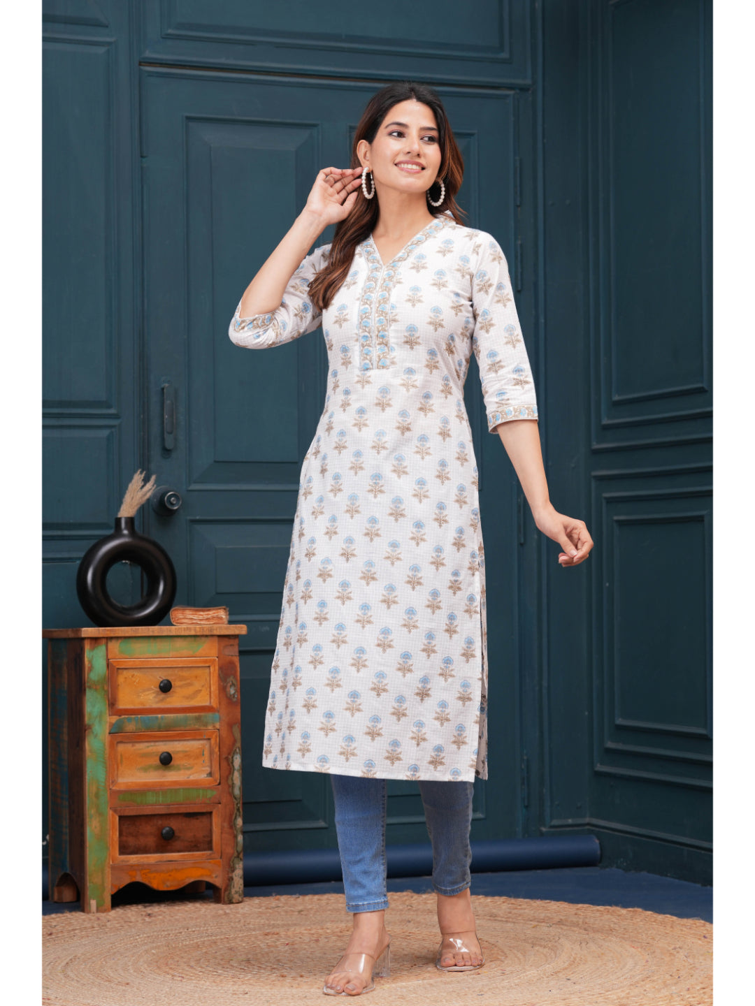 Off White Printed Straight Kurta with Three Quarter Sleeves