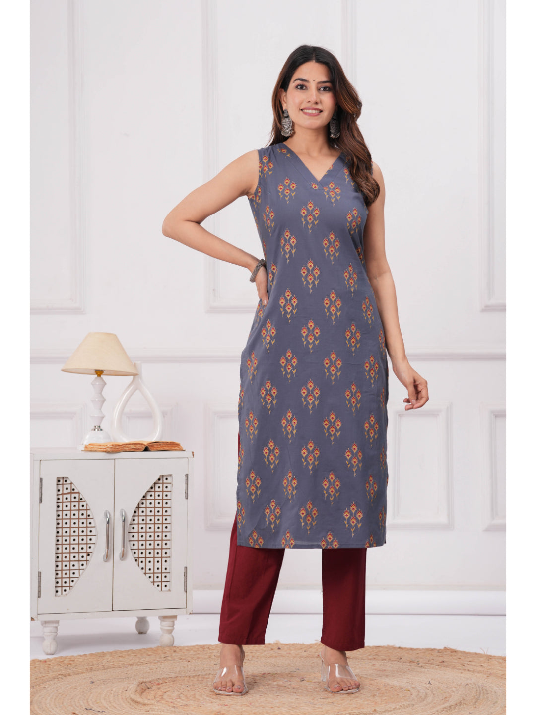 Grey Printed Straight Sleeveless Kurta