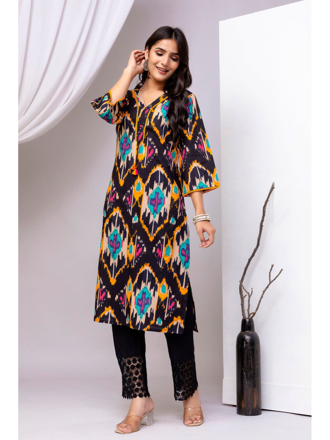 Black Printed Straight Kurta with Three Quarter Sleeves