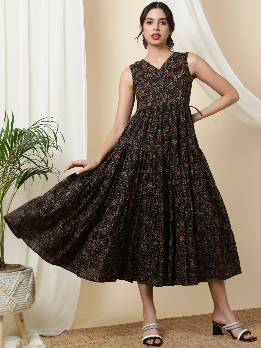 Cotton  Calf Length Printed  Sleeveless V-Neck Dress