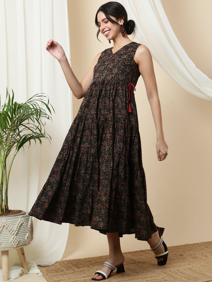 Cotton  Calf Length Printed  Sleeveless V-Neck Dress