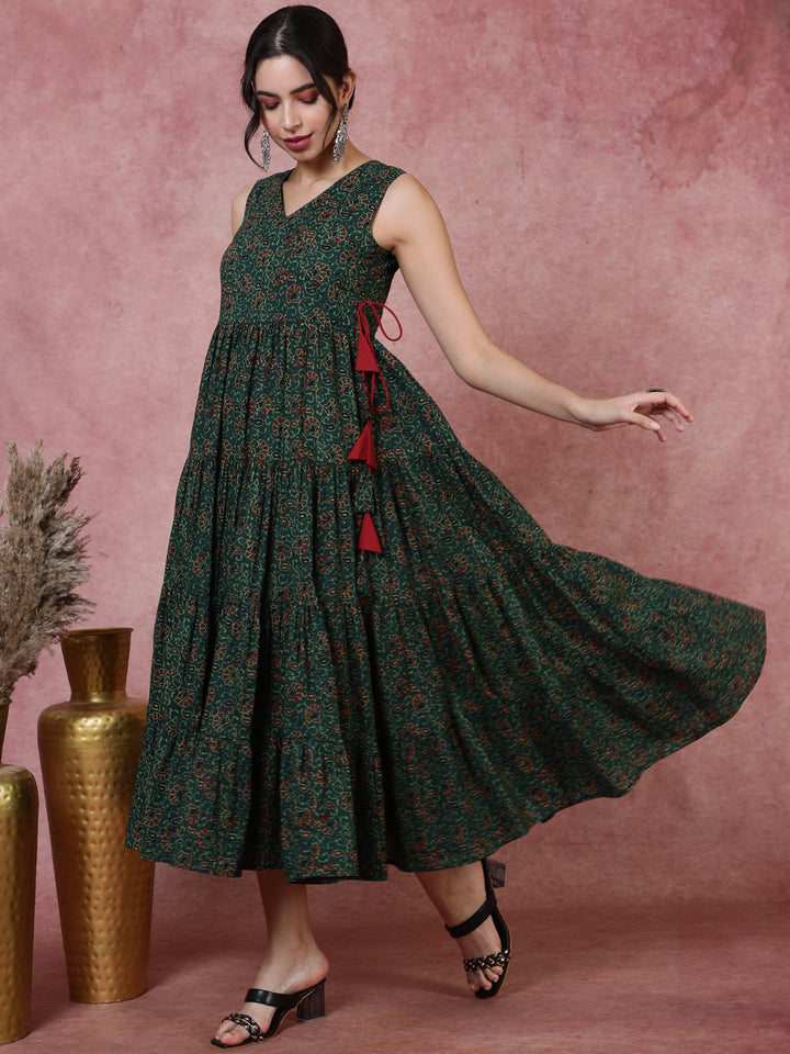 Cotton  Calf Length Printed  Sleeveless V-Neck Dress