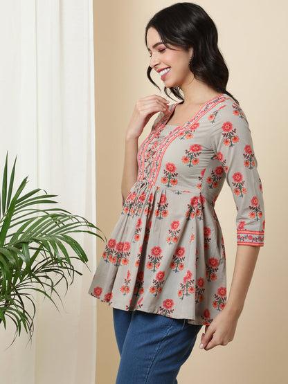 Cotton  Short Length Length Printed  3/4 Sleeve Square  Top (Preorder)