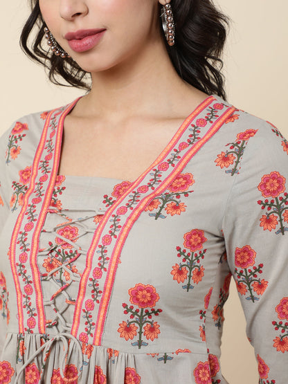 Cotton  Short Length Length Printed  3/4 Sleeve Square  Top (Preorder)