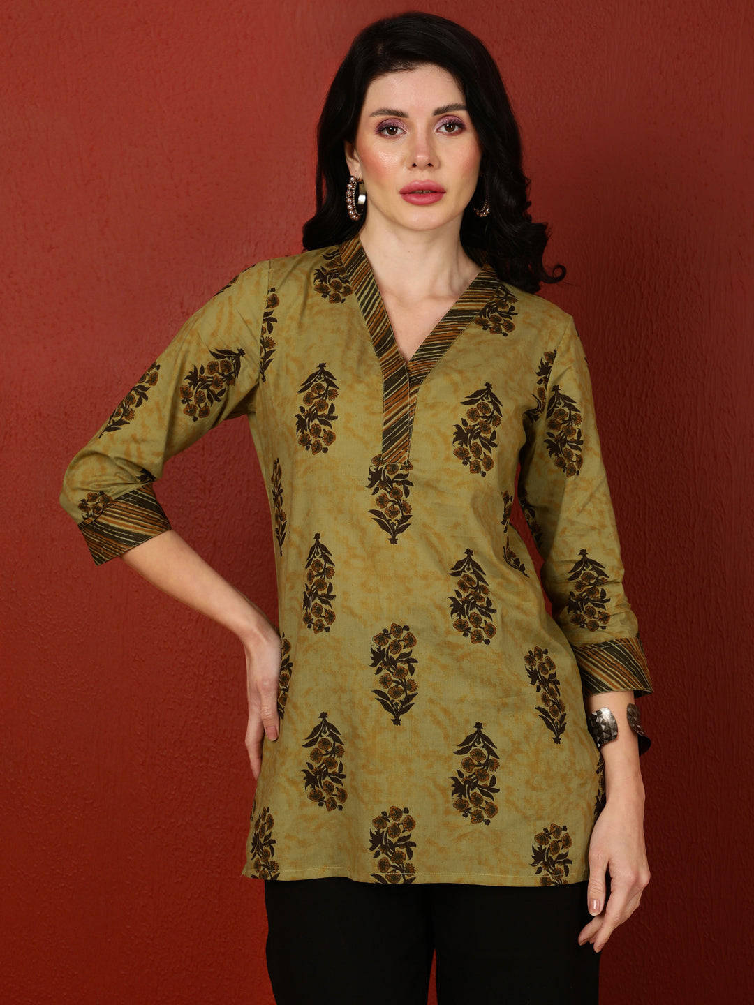 Rayon  Midi Length Printed Straight 3/4 Sleeves V-Neck Tunic (Preorder)