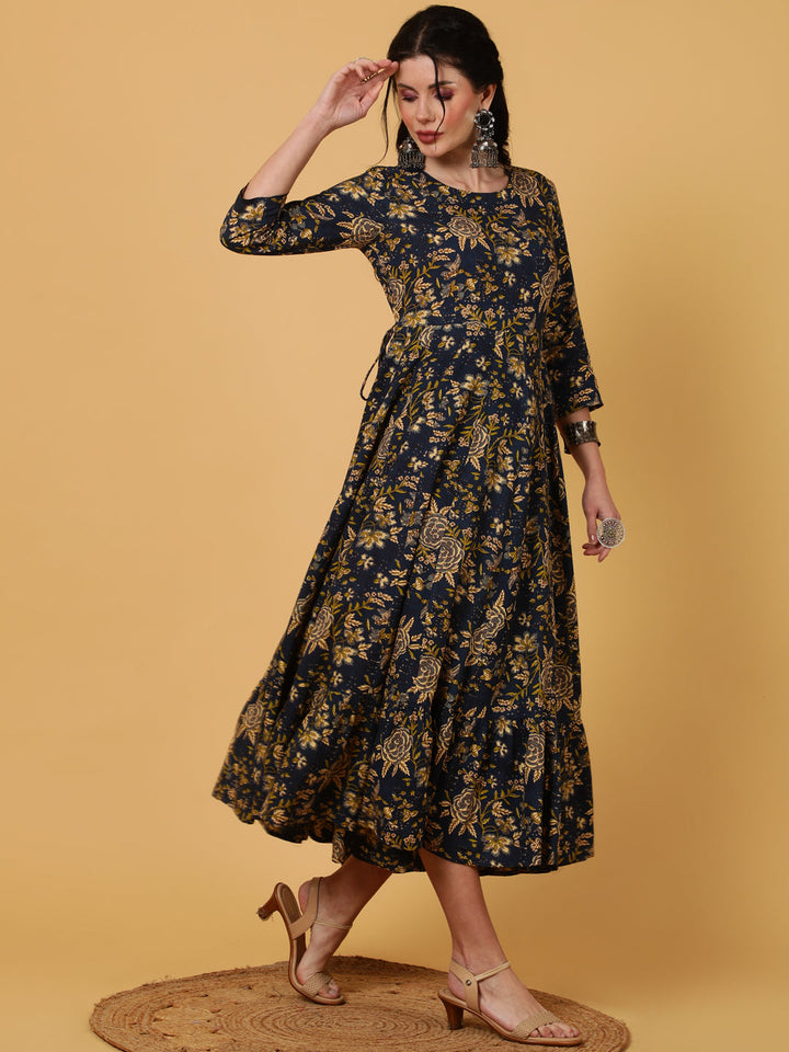 Rayon  Ankle Length Length Printed Flared 3/4 Sleeves Round Kurta