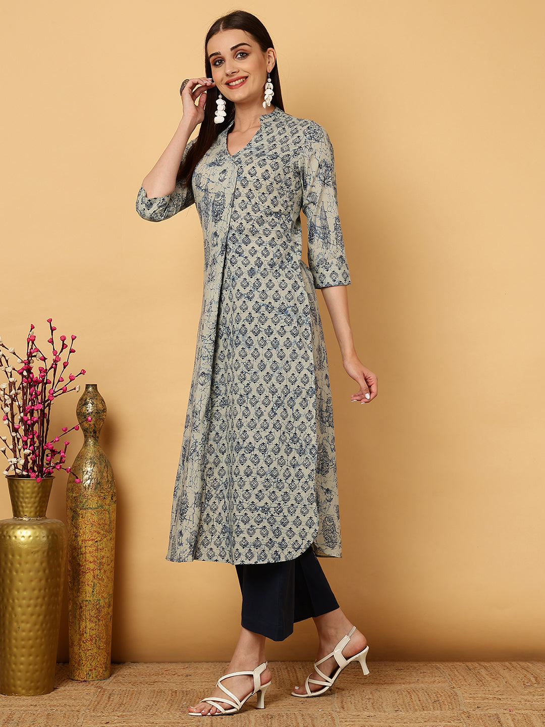 Rayon Calf Length Printed Straight 3/4 Sleeves V-Neck Kurta