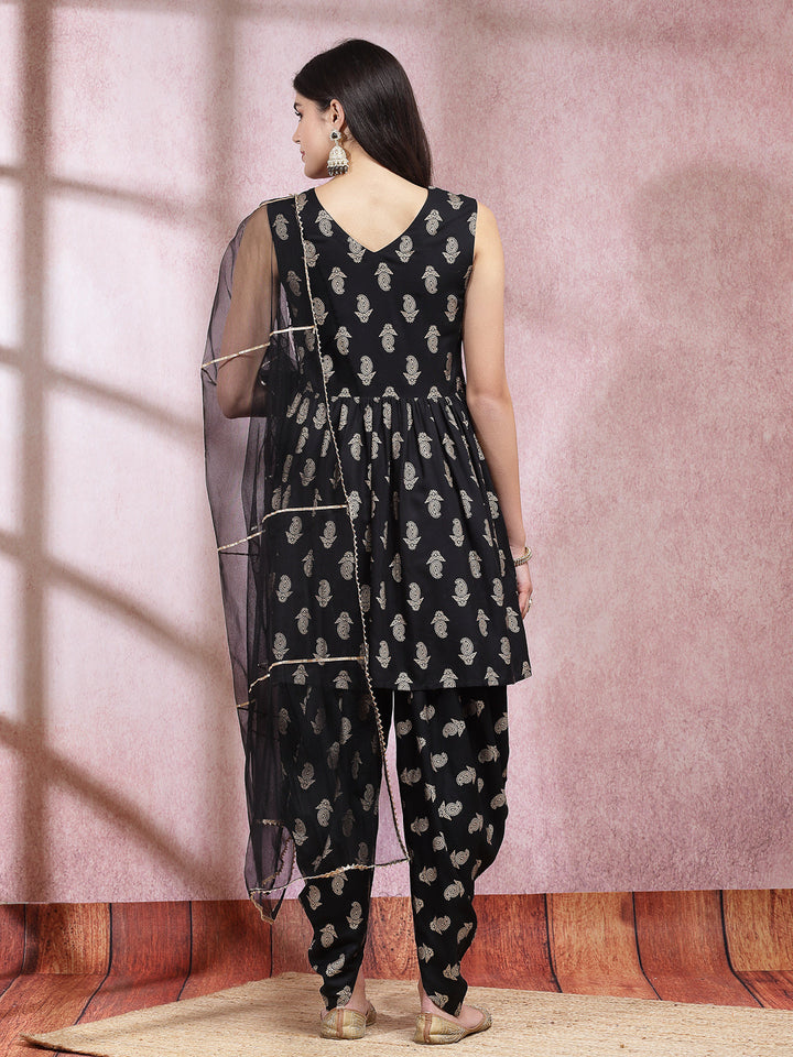 Paisley Printed Rayon Pleated Kurta Dhoti Dupatta Set