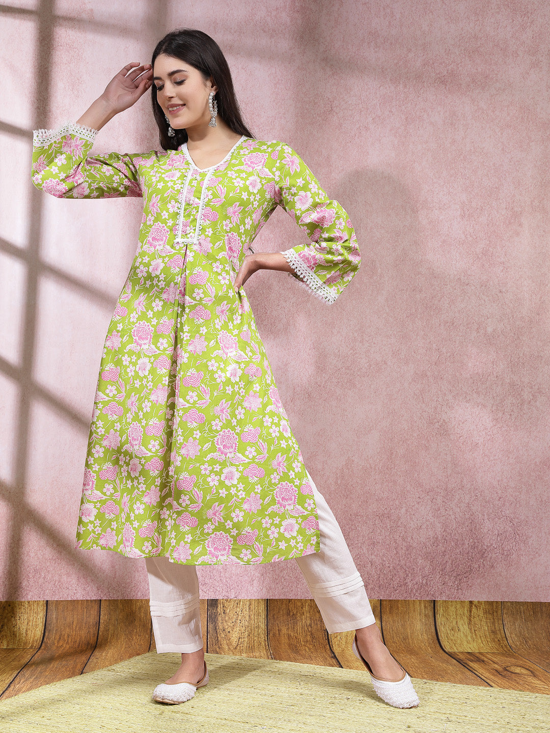 Floral Printed Cotton Straight Kurta Pant Set (Pre-Order)