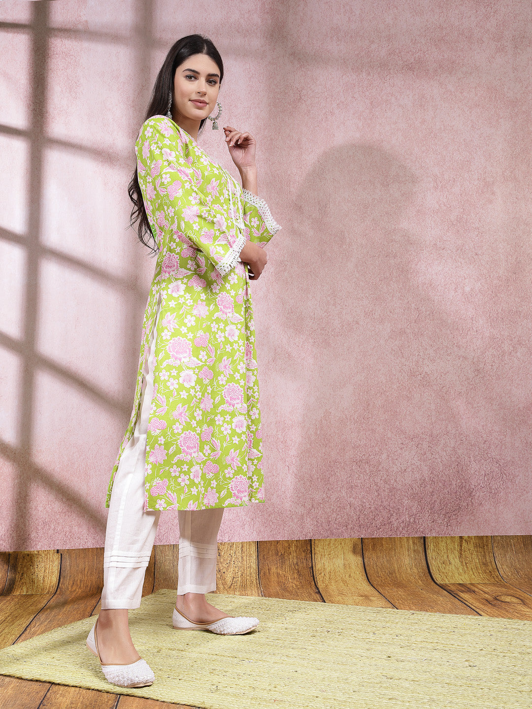 Floral Printed Cotton Straight Kurta Pant Set (Pre-Order)