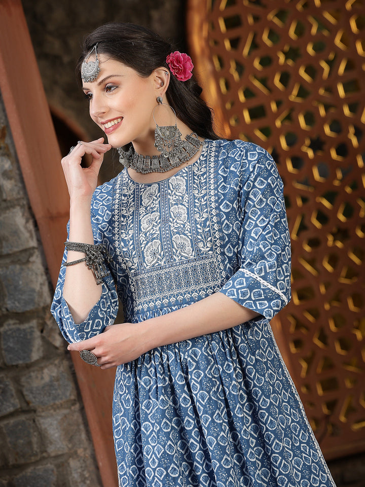 Printed &amp; Embroidered Cotton Naira Cut Kurta Pant Dupatta Set