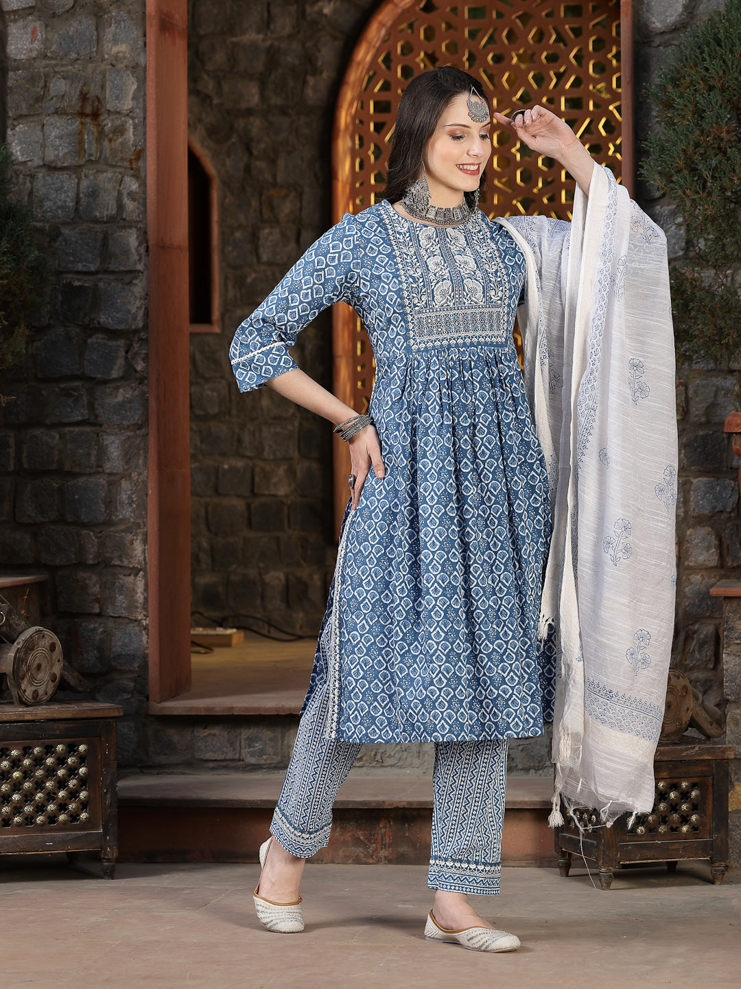 Printed &amp; Embroidered Cotton Naira Cut Kurta Pant Dupatta Set