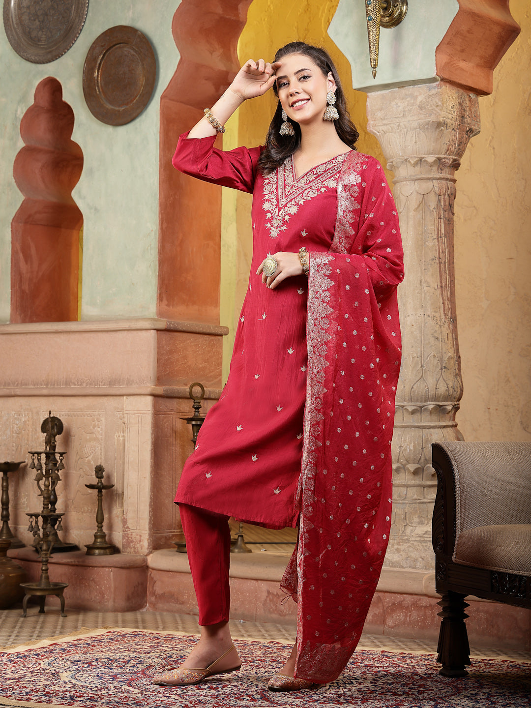 Pink Solid &amp; Embroidered Silk Blend Straight Kurta Pant Dupatta Set