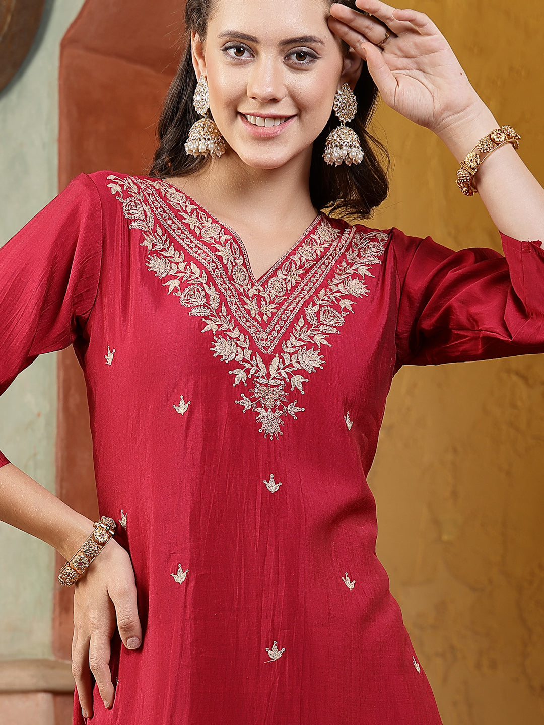 Pink Solid &amp; Embroidered Silk Blend Straight Kurta Pant Dupatta Set