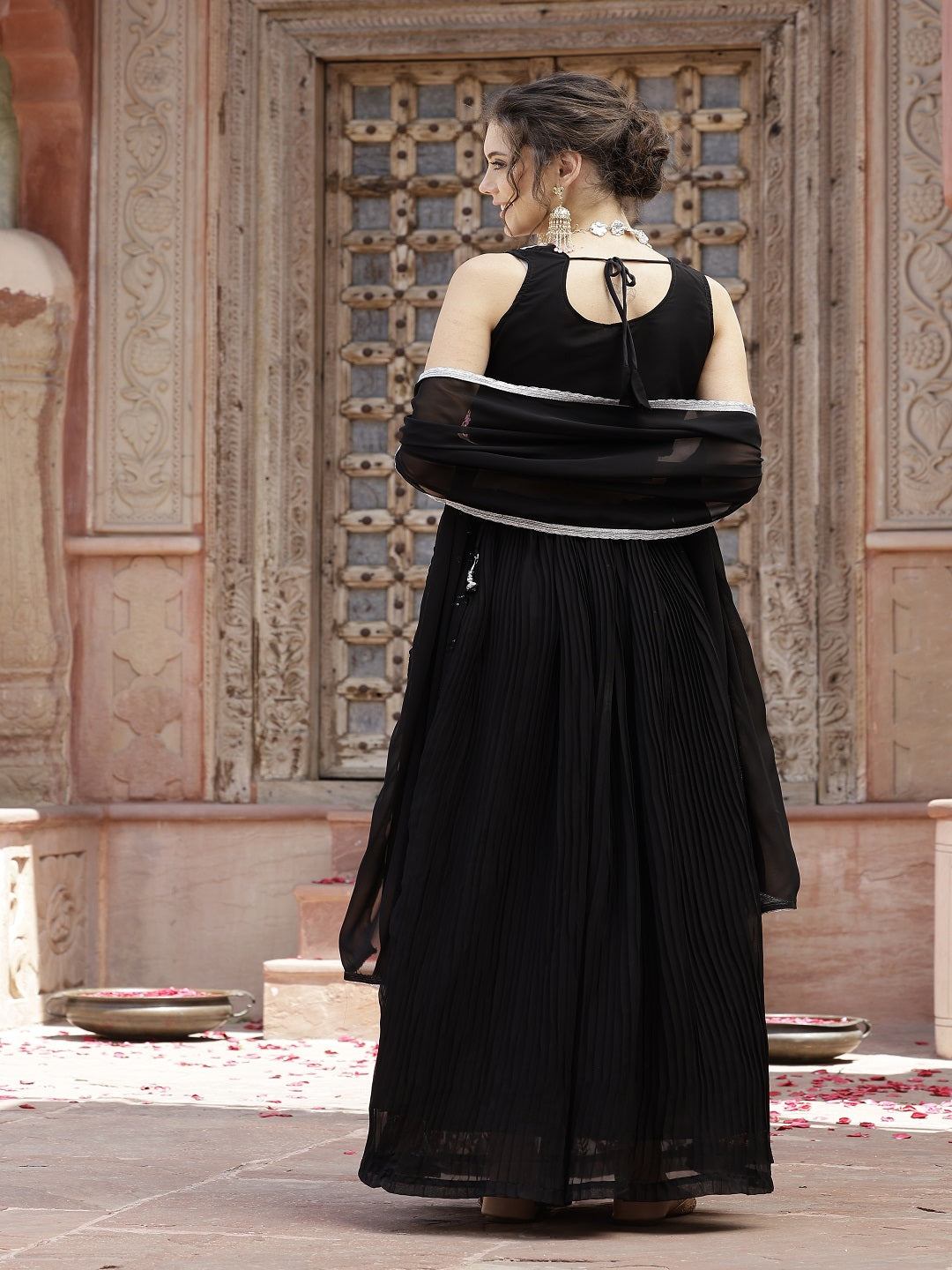 Solid &amp; Embroidered Georgette Lehenga Dupatta With Blouse