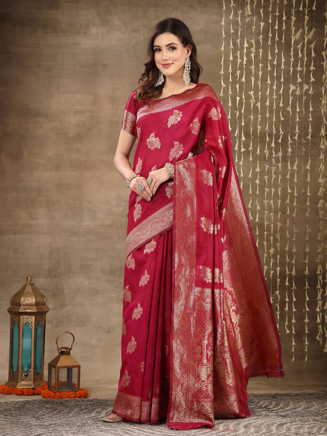 Ethnic Motifs Woven Design Zari Silk Blend Banarasi Saree (Pre-Order)
