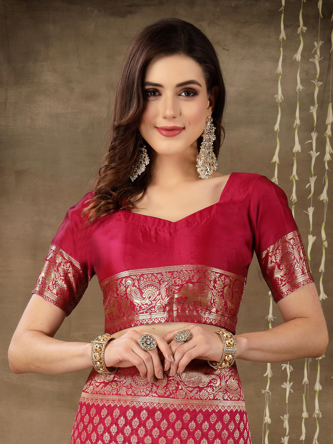 Ethnic Motifs Woven Design Zari Silk Blend Banarasi Saree