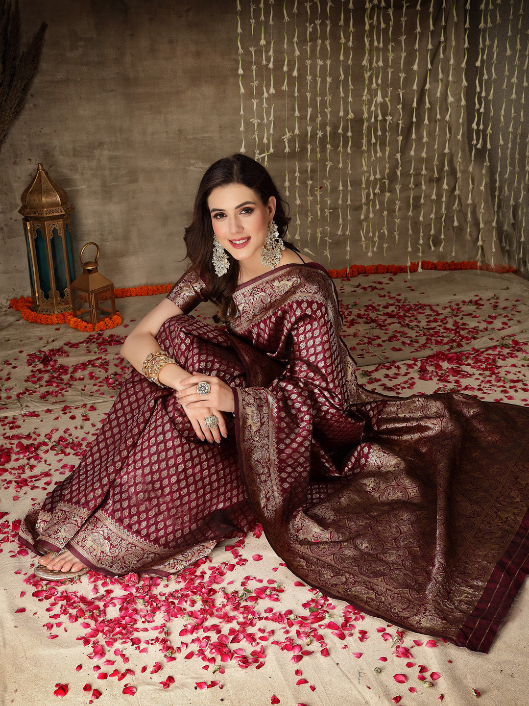 Ethnic Motifs Woven Design Zari Silk Blend Banarasi Saree