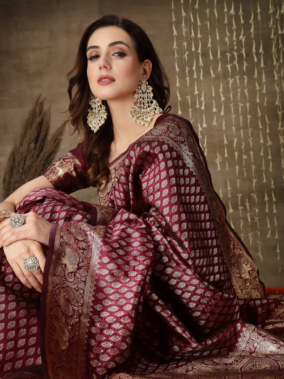 Ethnic Motifs Woven Design Zari Silk Blend Banarasi Saree