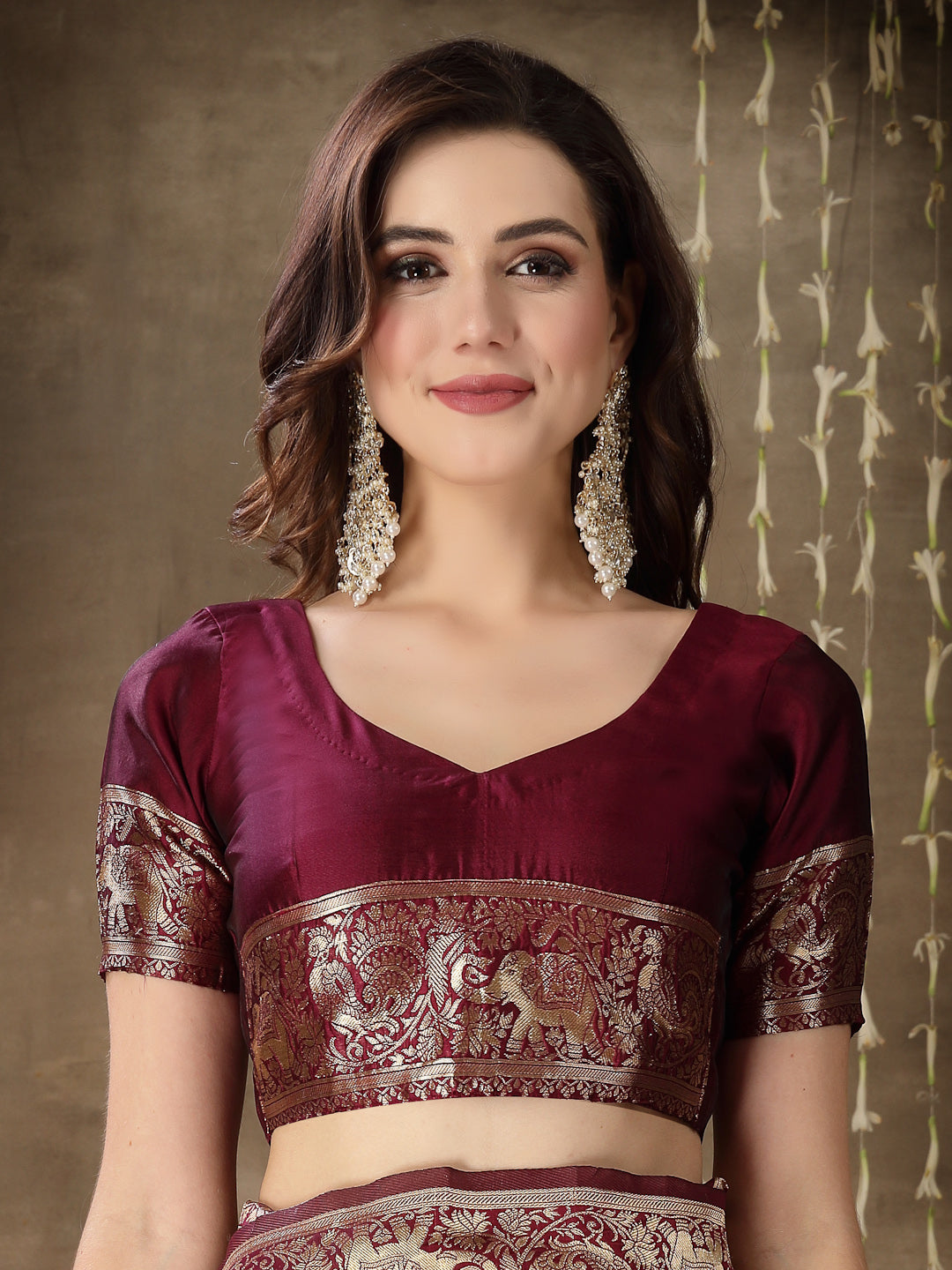 Ethnic Motifs Woven Design Zari Silk Blend Banarasi Saree
