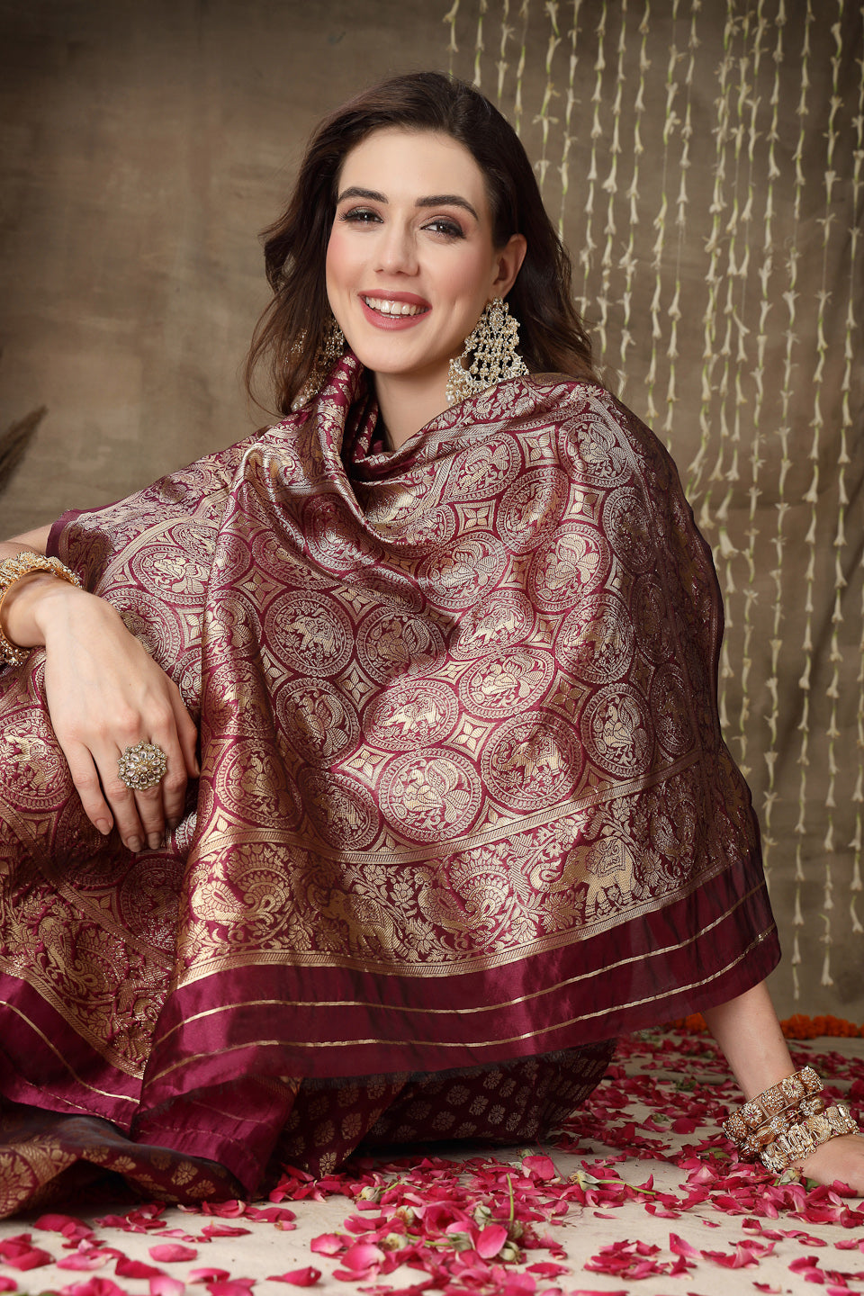 Ethnic Motifs Woven Design Zari Silk Blend Banarasi Saree