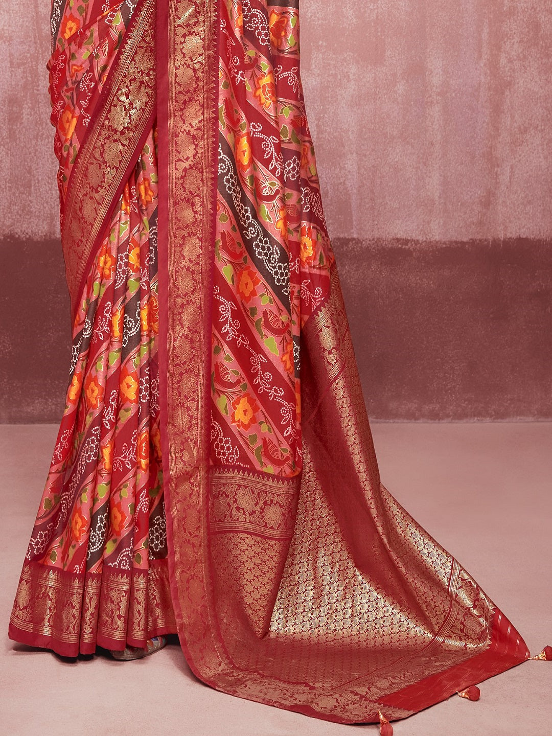 Leheriya &amp; Bandhej Printed Zari Border Silk Saree
