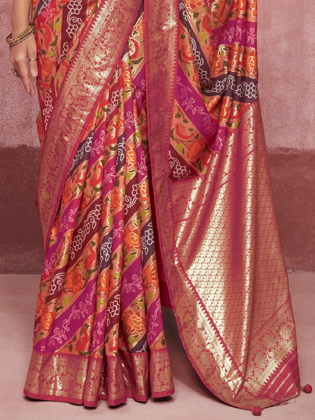 Leheriya &amp; Bandhej Printed Zari Border Silk Saree
