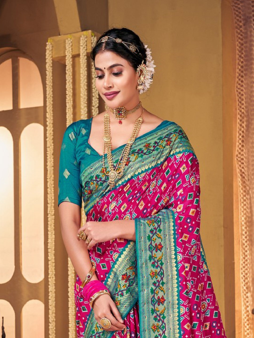 Magenta Ikat Motifs Print With Foil Border Saree