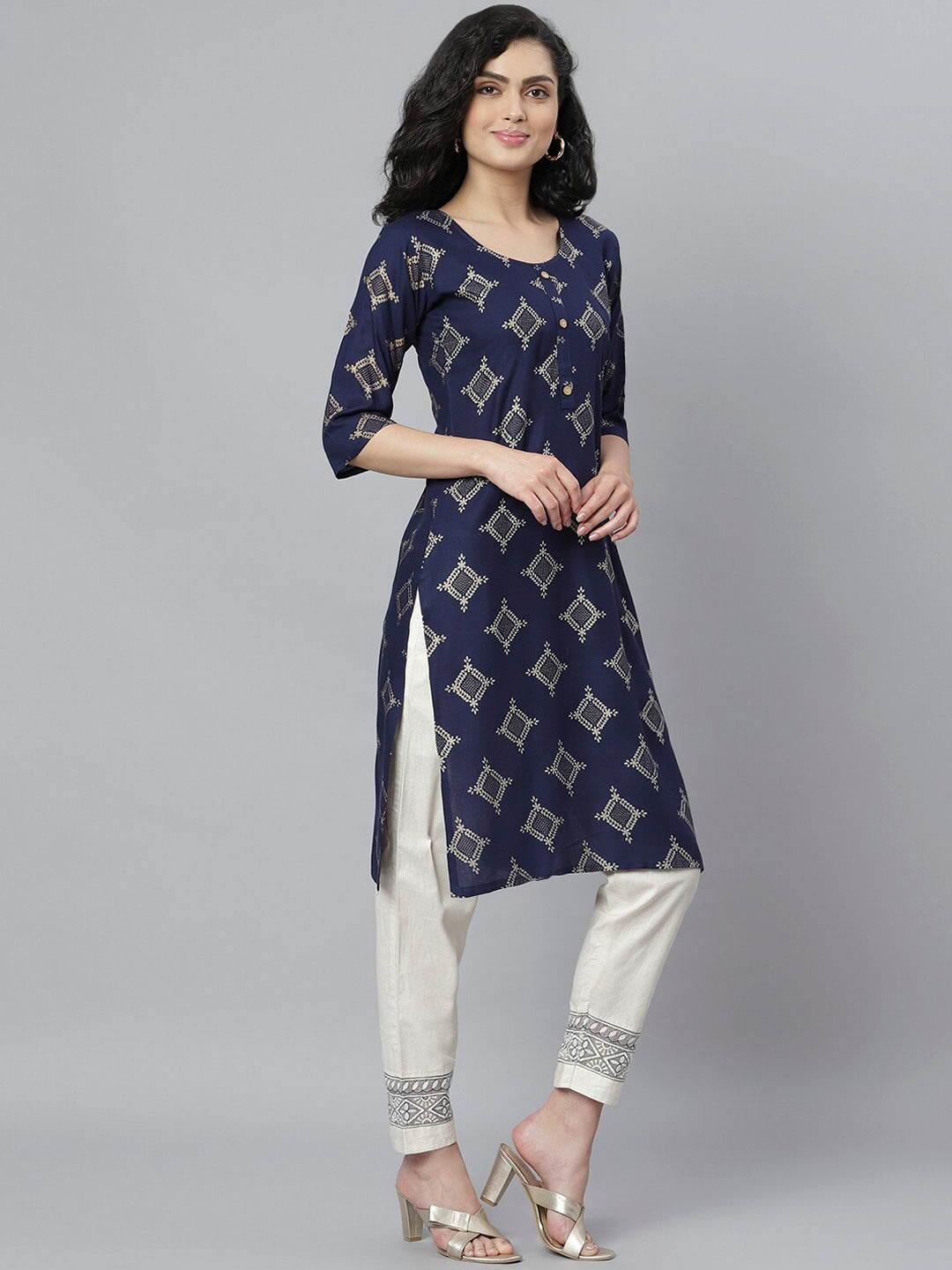 Women's Gold Printed Rayon Straight Kurta (Pre-Order)