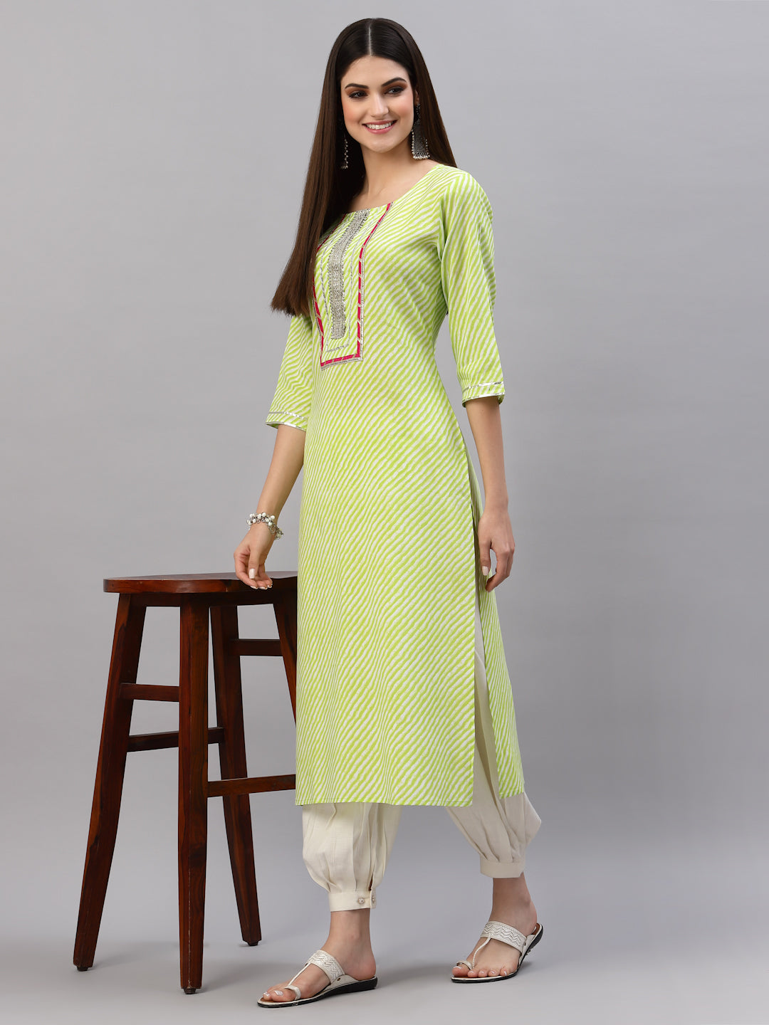 Lehariya Printed Rayon Straight Kurta (Pre-Order)