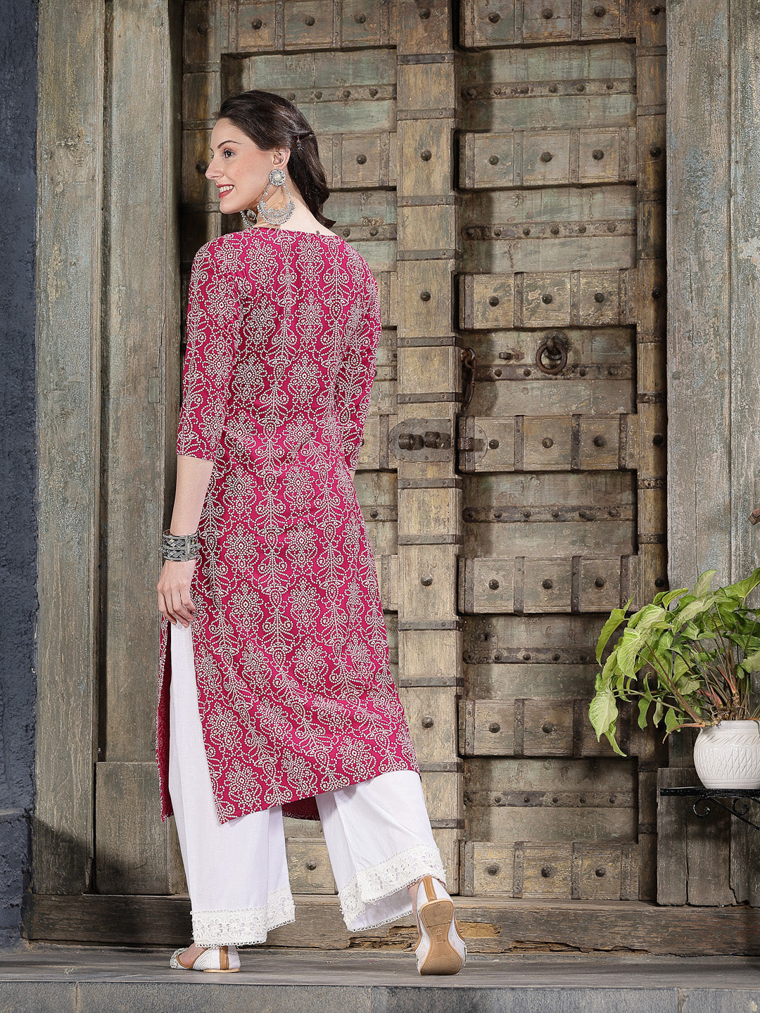 Bandhej Printed & Embroidered Rayon Straight Kurta