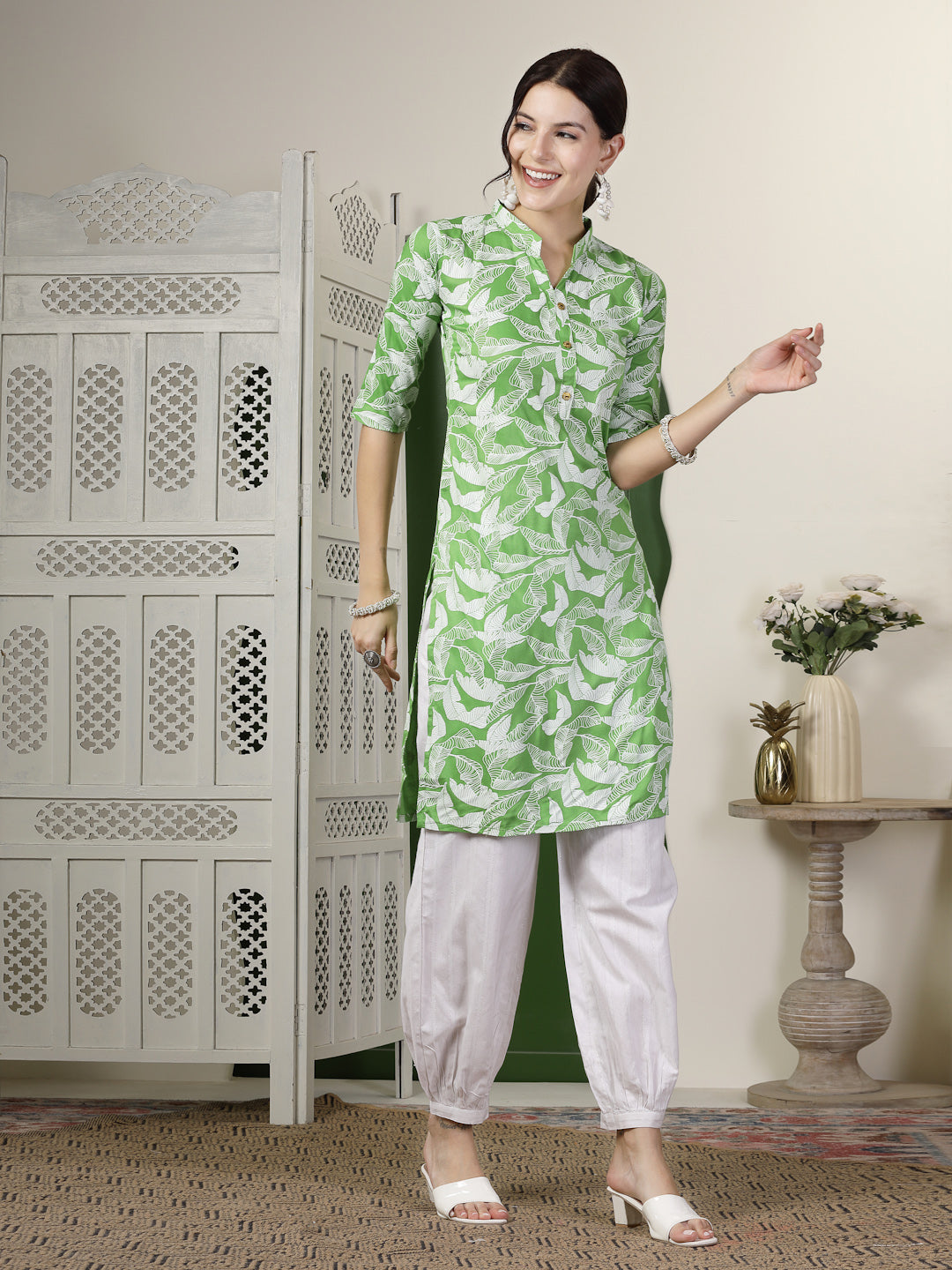Paisley Printed Rayon Straight Kurta (Pre-Order)