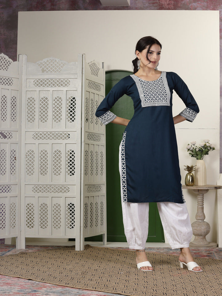 Teal Solid &amp; Embroidered Rayon Straight Kurta