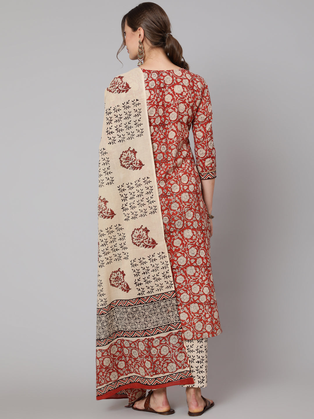 Cotton Maroon Calf Length Straight 3/4 Sleeve Round Neck Printed Kurta, Pants &amp; Cotton Dupatta