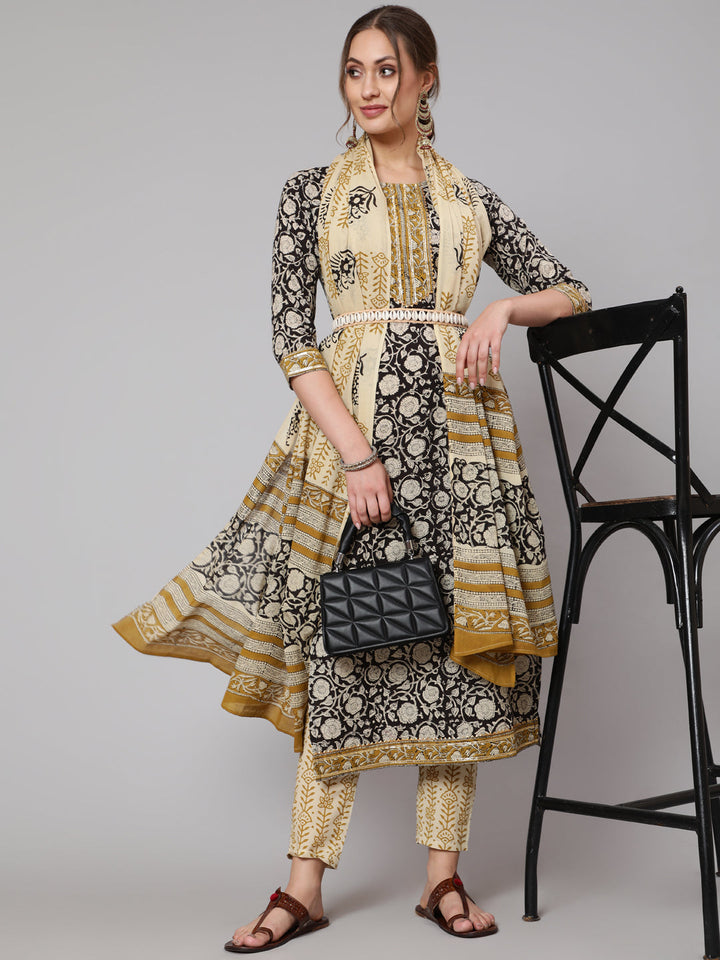 Cotton Black Calf Length Straight 3/4 Sleeve Round Neck Printed Kurta, Pants &amp; Cotton Dupatta