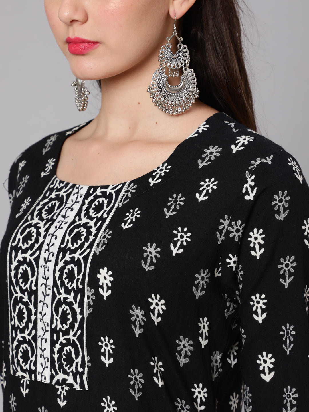 Printed Cotton Calf Length straight 3/4 Sleeve Round Neck Printed Kurta, Pants With Dupatta Set